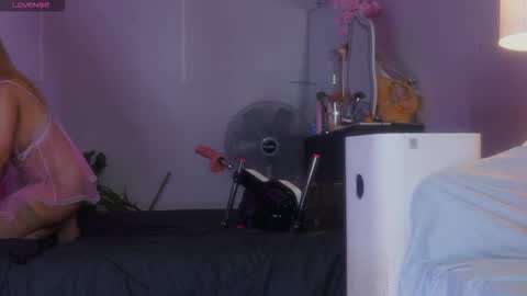 Sophia online show from March 9, 9:08 pm