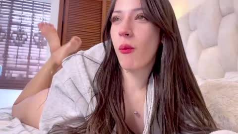 sophiarommie online show from April 26, 2:36 pm