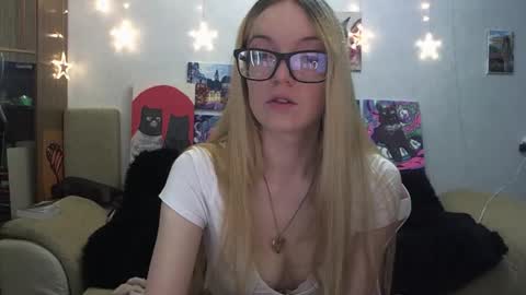 SophiaSonata online show from September 18, 7:51 pm