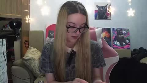 SophiaSonata online show from September 11, 8:21 pm