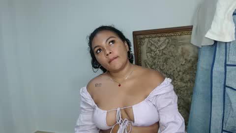 Snapshot of sophiaxguzman chatting on September 17, 5:33 am sophiaxguzman online show from September 17, 5:33 am