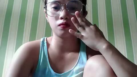 sophie_193 online show from April 21, 5:47 am