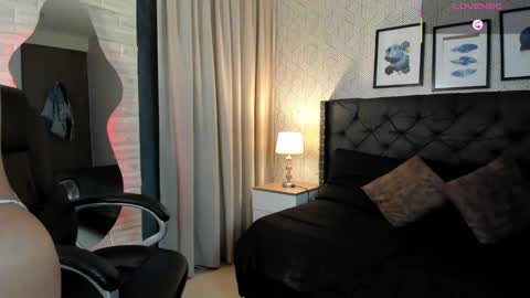 sophie__blare online show from January 16, 7:01 pm