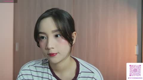 Sophie or Sof online show from April 22, 11:12 pm