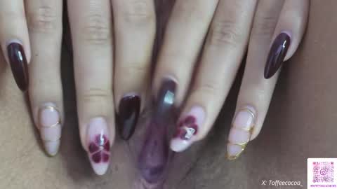 Snapshot of sophie_lii chatting on October 16, 9:35 pm Sophie or Sof online show from October 16, 9:35 pm