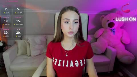 Sophie online show from November 14, 9:33 am