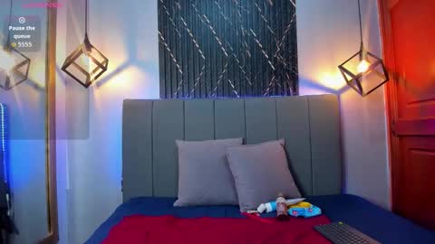 Sophie Sweet online show from September 18, 1:20 am