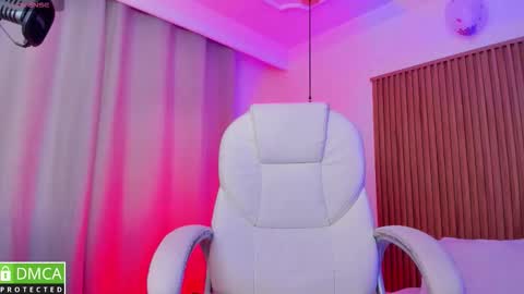   Sophie  IG sophiecherry es   online show from October 24, 9:15 pm