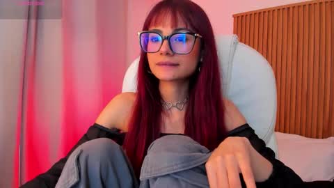   Sophie  IG sophiecherry es   online show from November 27, 9:11 pm