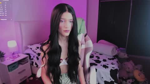    online show from November 8, 9:12 am