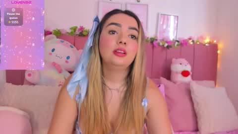 sophiee rosee online show from March 26, 6:35 pm