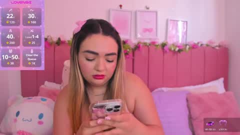 sophiee rosee online show from April 15, 5:05 pm