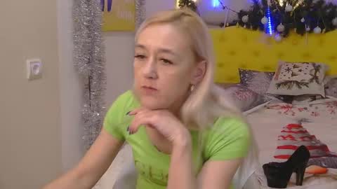 sophiekittyy online show from January 11, 10:40 am