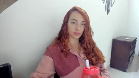 Snapshot of sophielatina chatting on October 9, 2:28 am Sophia online show from October 9, 2:28 am
