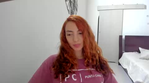 Snapshot of sophielatina chatting on October 11, 4:17 am Sophia online show from October 11, 4:17 am