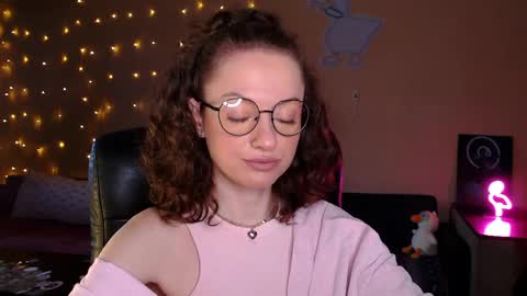 sophieleroux online show from April 3, 12:01 pm