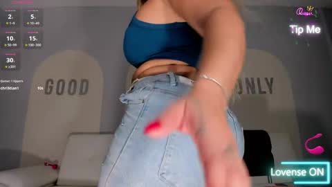Sophie  Palmer online show from May 27, 8:17 pm