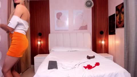 SOPHIE online show from March 8, 1:17 am