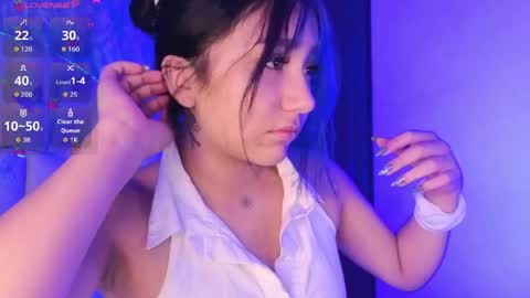   Sophie  online show from May 12, 7:23 pm