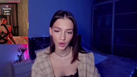 sophiewildcat online show from February 16, 9:40 am