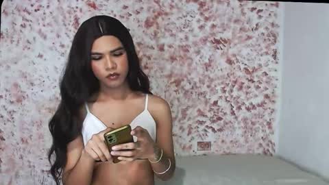 sophy online show from November 28, 3:25 am