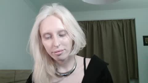 sora999999999 online show from April 2, 7:32 pm