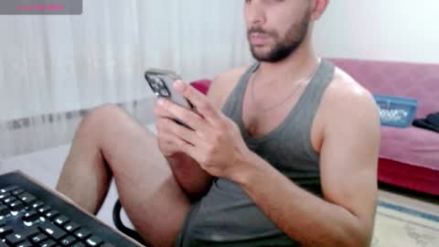 luis online show from October 23, 10:10 pm