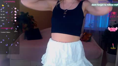 Lisa online show from April 2, 3:47 am