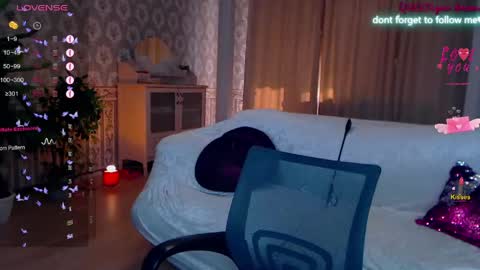 Lisa online show from April 22, 2:52 am