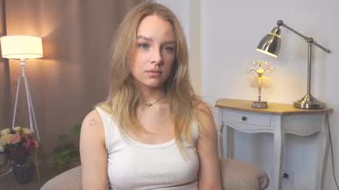 Anna online show from February 5, 1:25 pm