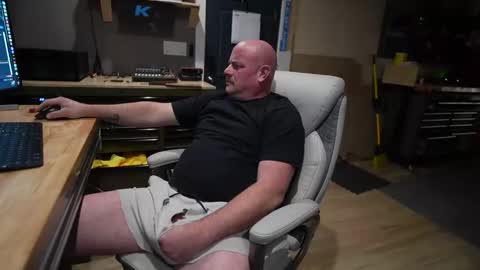 soundfreqnj online show from December 4, 5:07 am