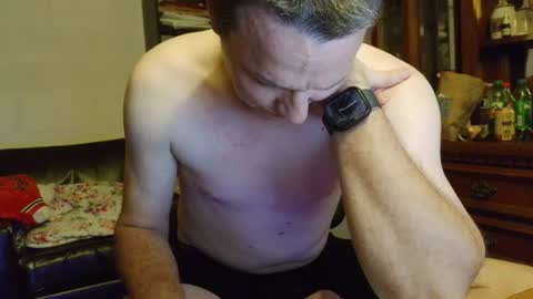 Southernblueyes online show from July 5, 4:19 am