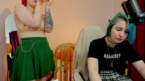 Leah online show from March 11, 5:16 pm