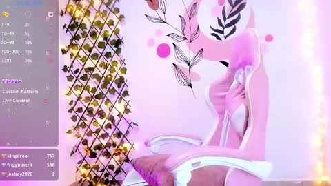 Alicia PVT OPEN online show from March 7, 5:40 am