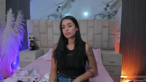 Camila Ortiz online show from April 23, 2:52 am