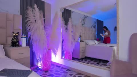 Camila Ortiz online show from April 22, 2:52 am