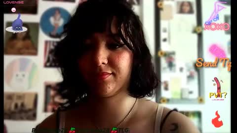 Snapshot of soynanabela chatting on December 5, 2:50 pm Nana Bela  online show from December 5, 2:50 pm