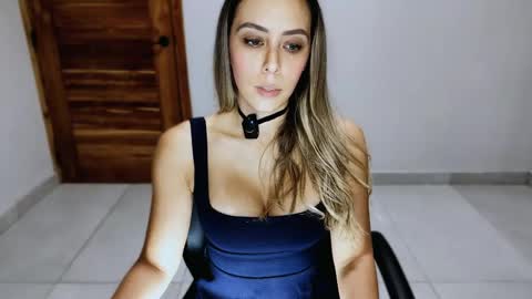 spaintense_ online show from April 15, 2:53 pm