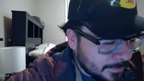 sparehamster online show from November 14, 5:09 am