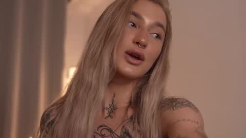 DAISY online show from February 14, 3:36 pm