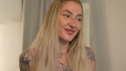 DAISY online show from January 13, 2:32 pm