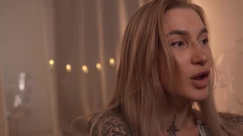 DAISY online show from February 18, 5:20 pm