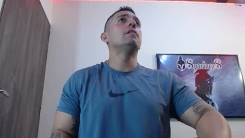 Snapshot of spartacus_cam chatting on September 13, 5:32 am     online show from September 13, 5:32 am