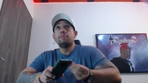 Snapshot of spartacus_cam chatting on September 22, 5:11 am     online show from September 22, 5:11 am