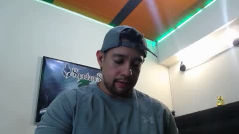 Snapshot of spartacus_cam chatting on September 26, 7:05 am     online show from September 26, 7:05 am