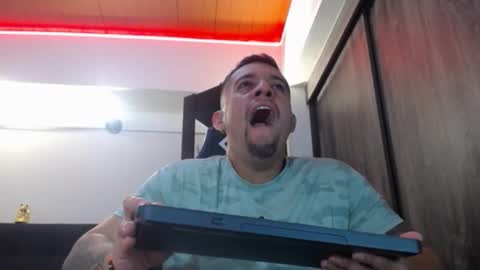     online show from January 14, 5:26 am