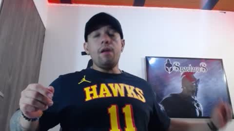 Snapshot of spartacus_cam chatting on October 14, 5:32 am     online show from October 14, 5:32 am