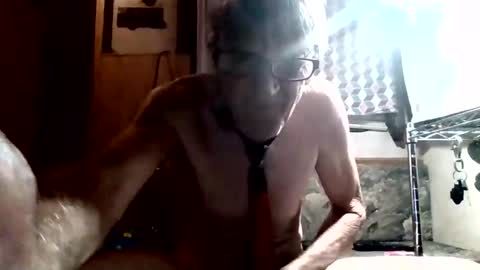 specialdic12 online show from May 24, 9:38 am