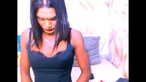 spicybarbie4u online show from April 15, 7:58 pm