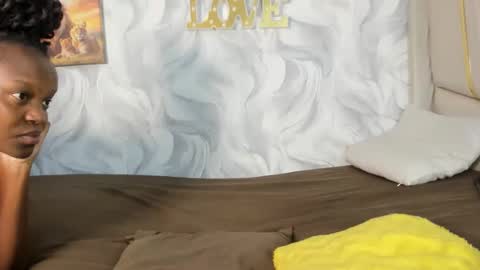 Jasmine online show from March 7, 6:52 pm